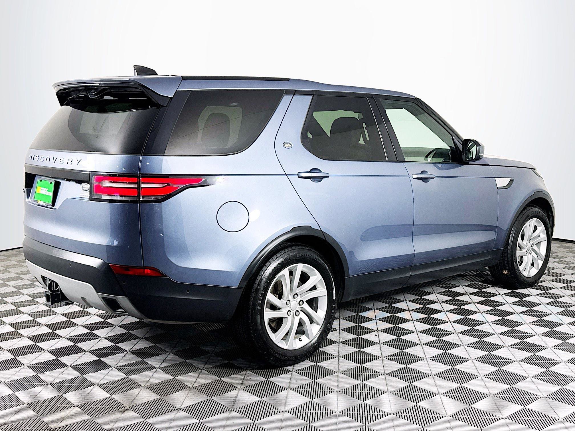 Used 2018 Land Rover Discovery HSE image 10