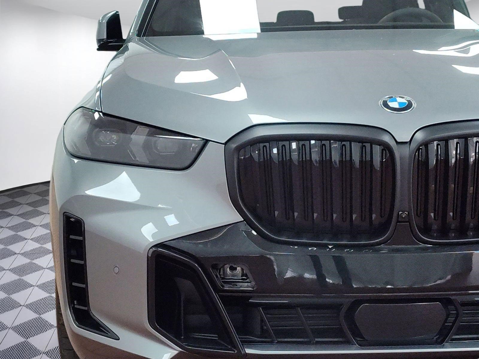 Used 2026 BMW X5 xDrive40i w/ M Sport Package AWD/4WD image 10