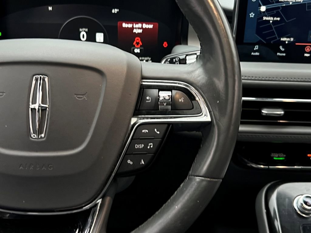 Certified 2023 Lincoln Nautilus Reserve w/ Monochromatic Package image 29