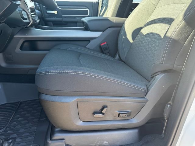 New 2026 RAM 2500 Big Horn AWD/4WD image 21