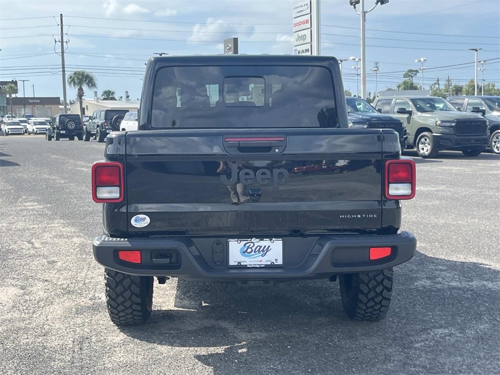 New 2025 Jeep Gladiator Sport image 4