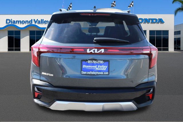 Used 2025 Kia Seltos S image 5