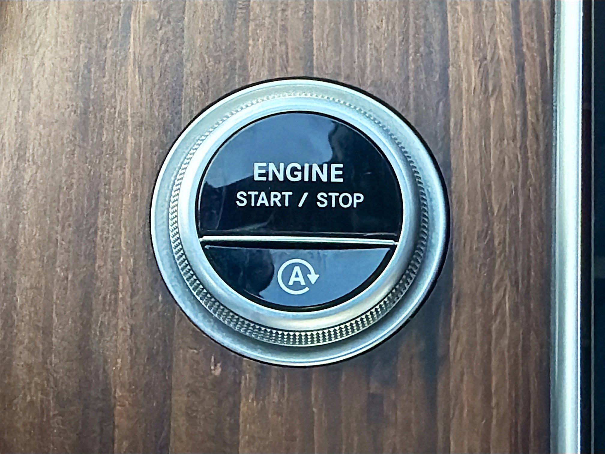 Used 2025 Mercedes-Benz C 300 4MATIC Sedan image 36