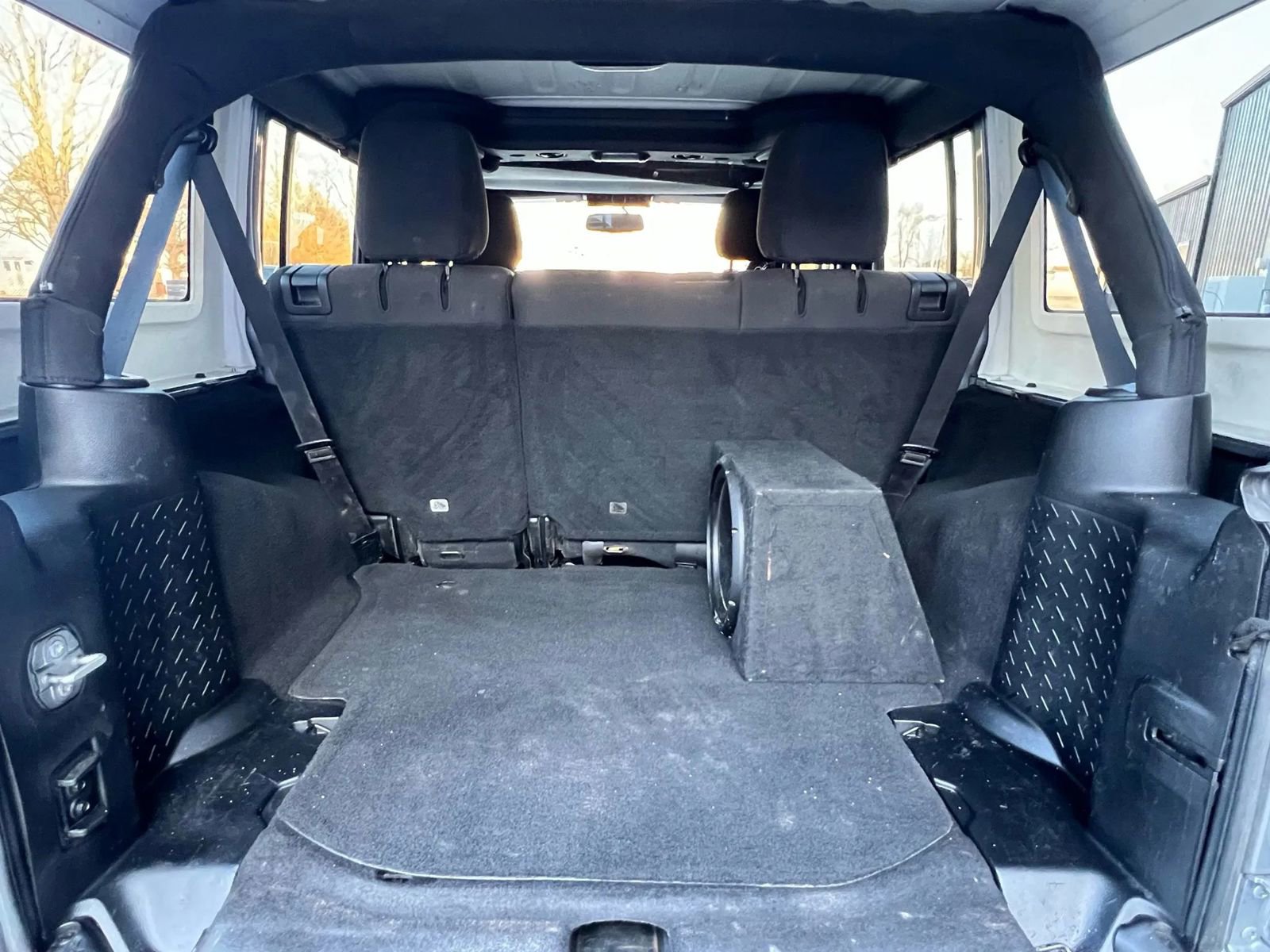 Used 2018 Jeep Wrangler Unlimited Sport S image 11