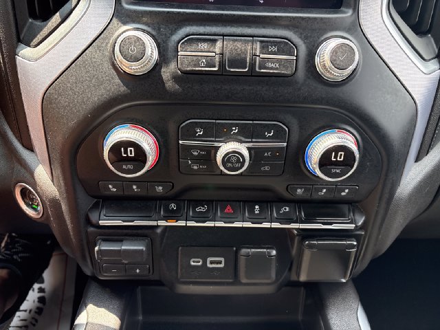 Used 2019 GMC Sierra 1500 SLT w/ SLT Premium Package AWD/4WD image 16