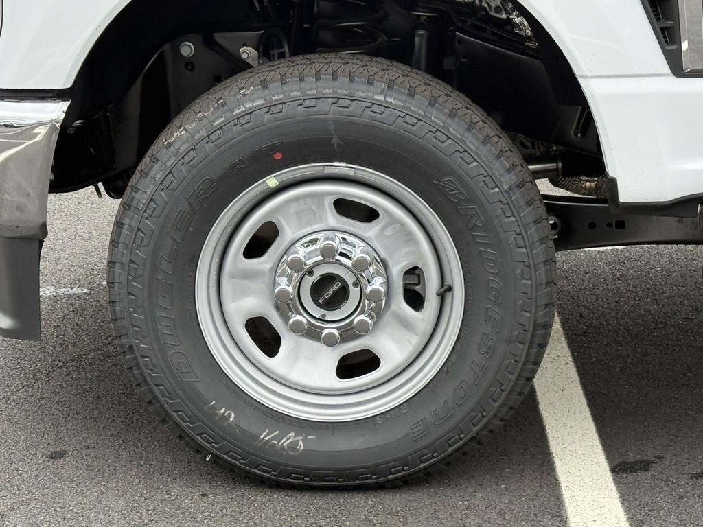 New 2026 Ford F350 XL w/ FX4 Off-Road Package AWD/4WD image 7