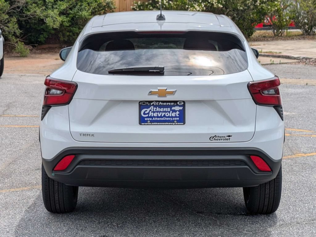 New 2026 Chevrolet Trax LS FWD image 5