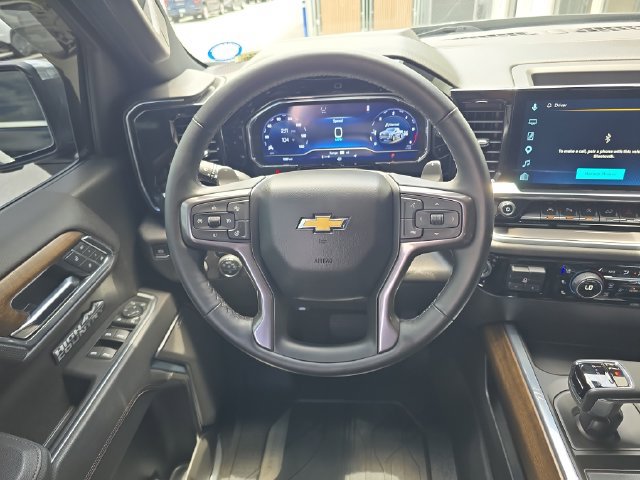 Certified 2025 Chevrolet Silverado 1500 High Country AWD/4WD image 12