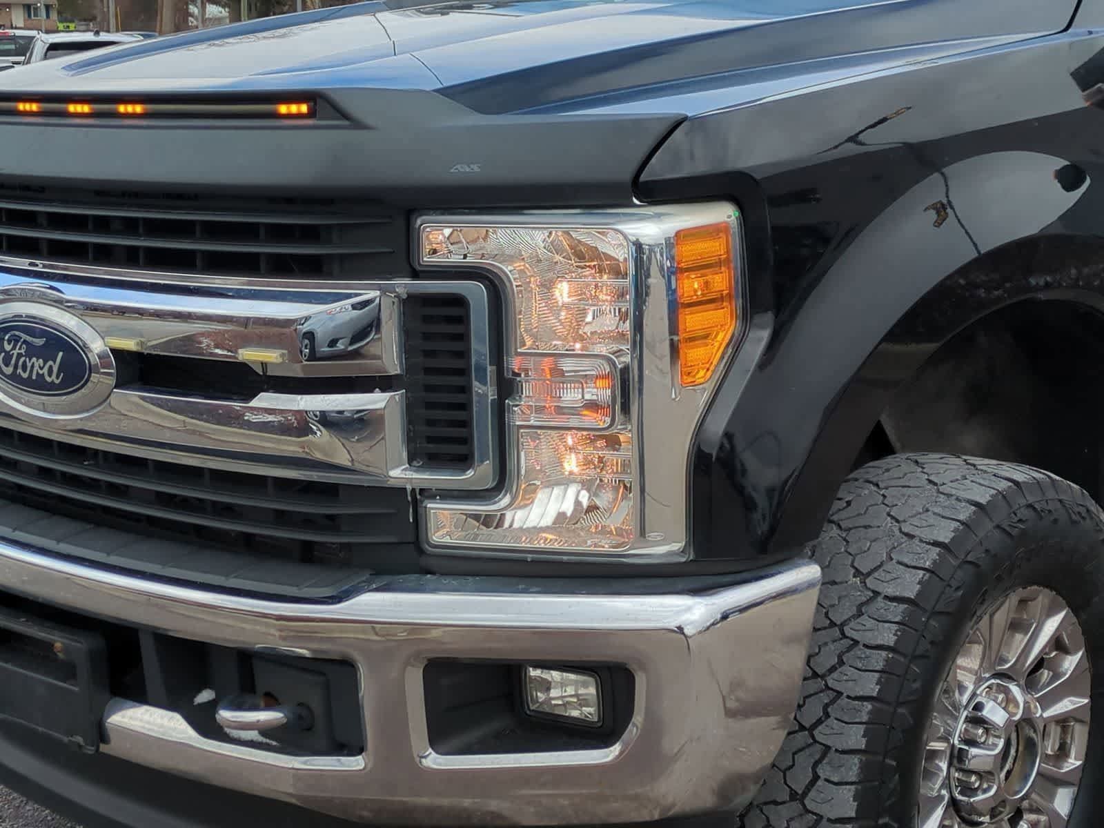 Used 2017 Ford F350 XLT w/ XLT Premium Package AWD/4WD image 11