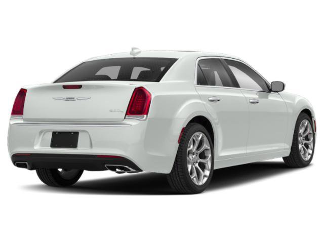 Used 2018 Chrysler 300 C w/ Sun, Sound & Nav Package RWD image 2