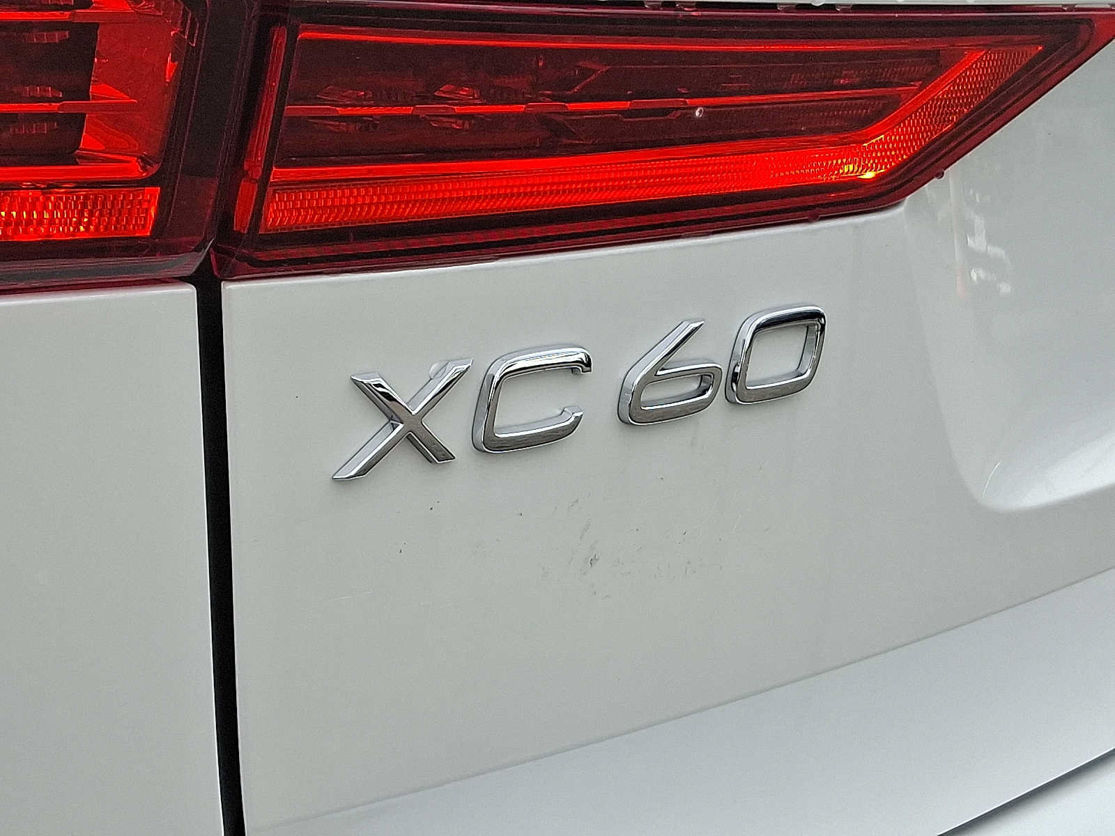 Used 2024 Volvo XC60 B5 Core w/ Climate Package AWD/4WD image 35