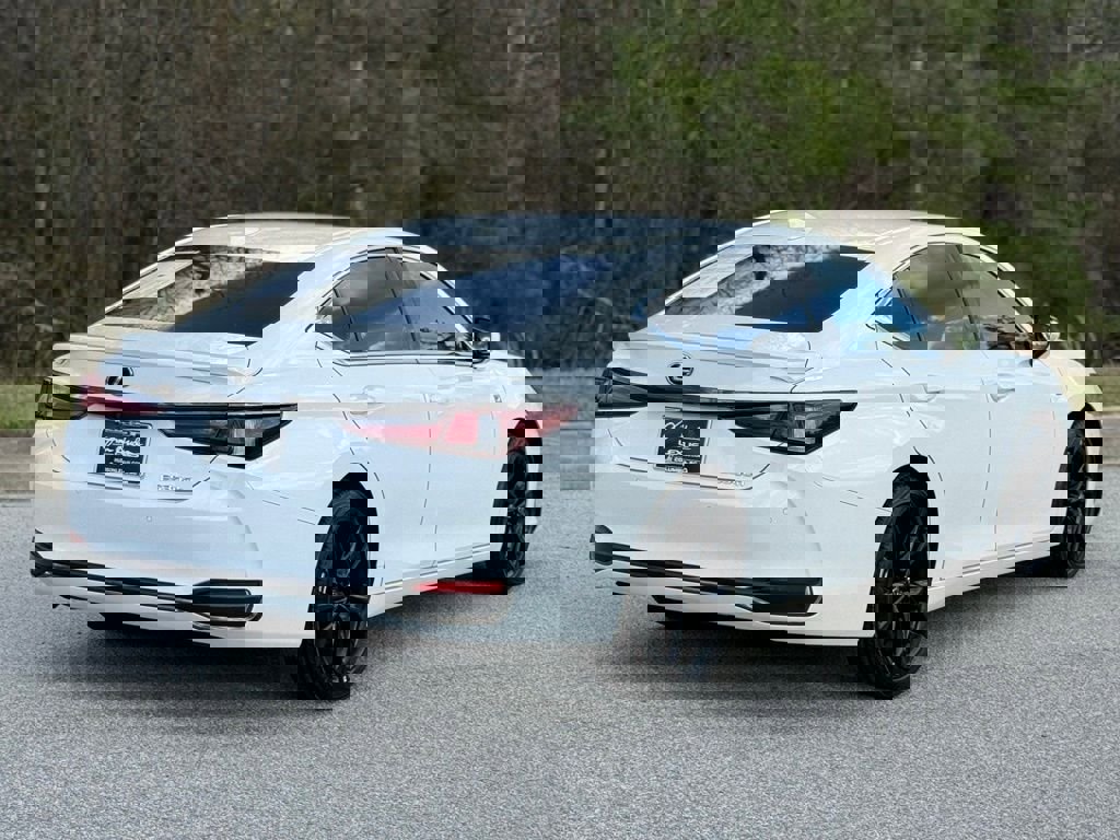 Certified 2024 Lexus ES 300h F Sport image 14