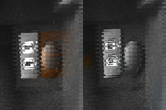 Used 2017 Lincoln Continental Reserve w/ Technology Package image 30