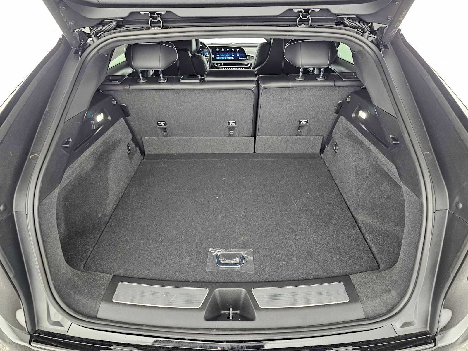 New 2026 Cadillac Lyriq Sport image 14