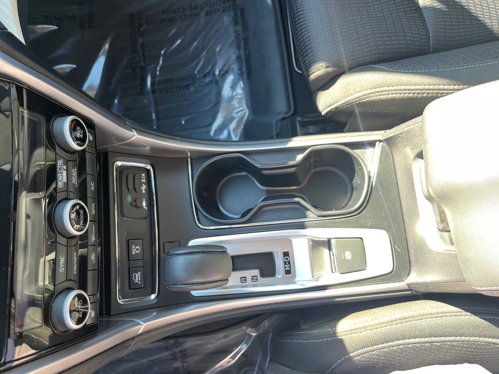 Used 2021 Subaru Ascent Premium w/ Convenience Package image 11