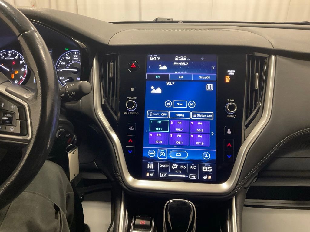 Used 2021 Subaru Outback Premium image 10