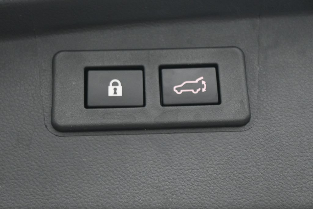 Used 2025 Subaru Outback Onyx Edition AWD/4WD image 25