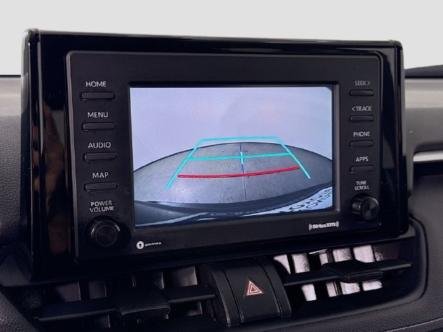 Used 2020 Toyota RAV4 LE FWD image 13