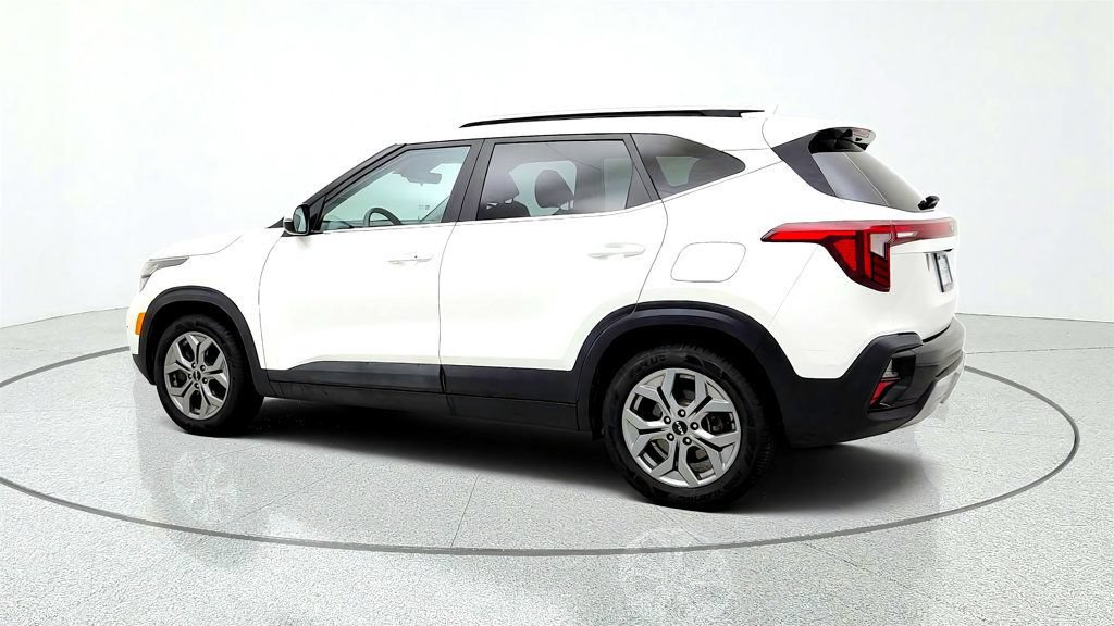 Used 2024 Kia Seltos S AWD/4WD image 7