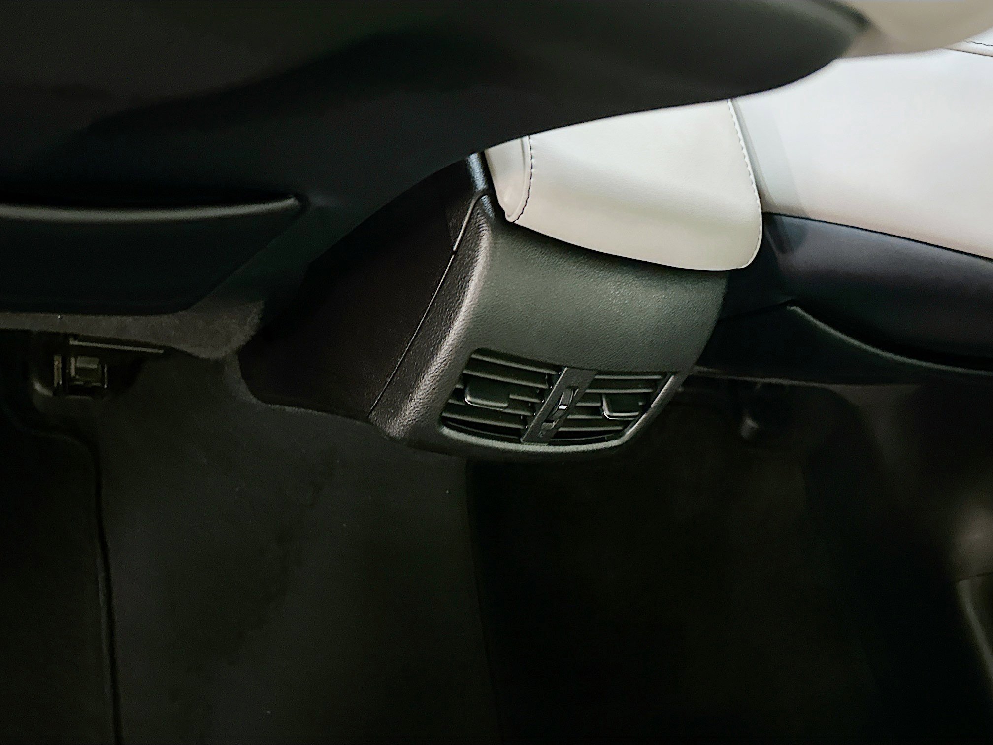 Used 2018 Lexus ES 350 w/ Luxury Package w/Wood Trim FWD image 29