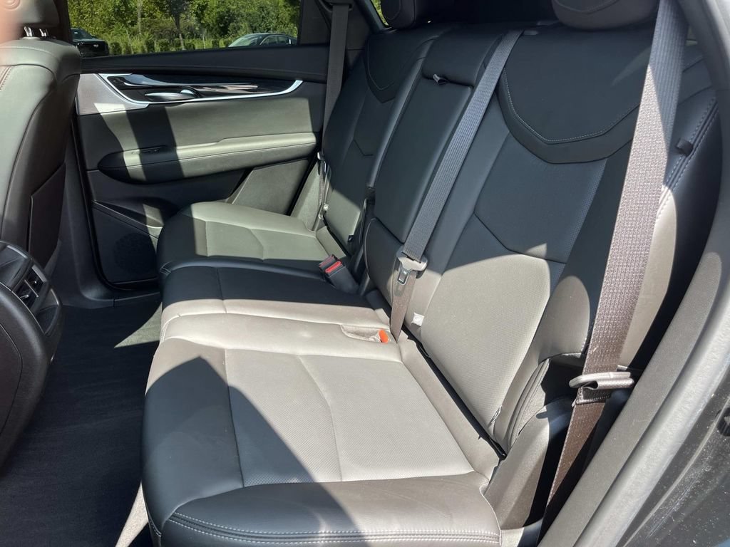 Certified 2023 Cadillac XT5 Premium Luxury AWD/4WD image 17