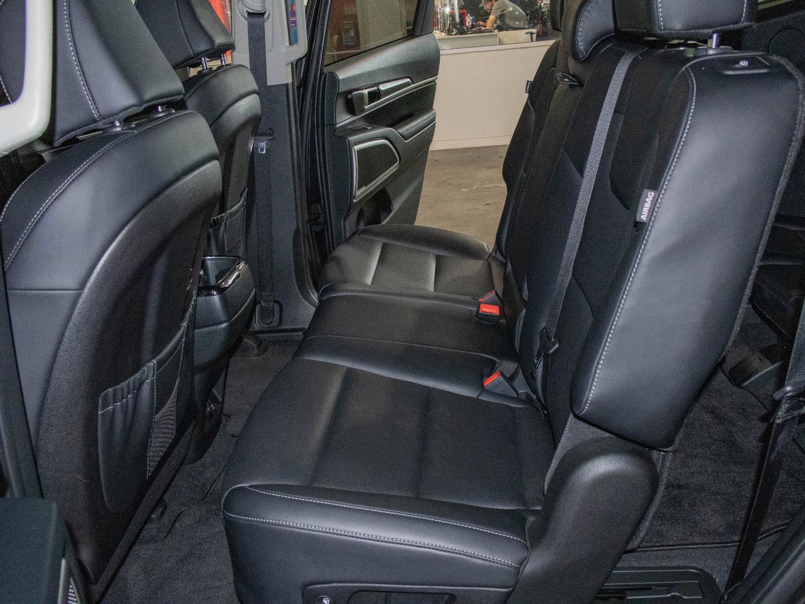 Used 2025 Kia Telluride LX FWD image 14
