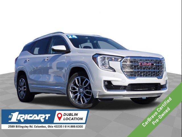 Used 2024 GMC Terrain Denali w/ Denali Premium Package
