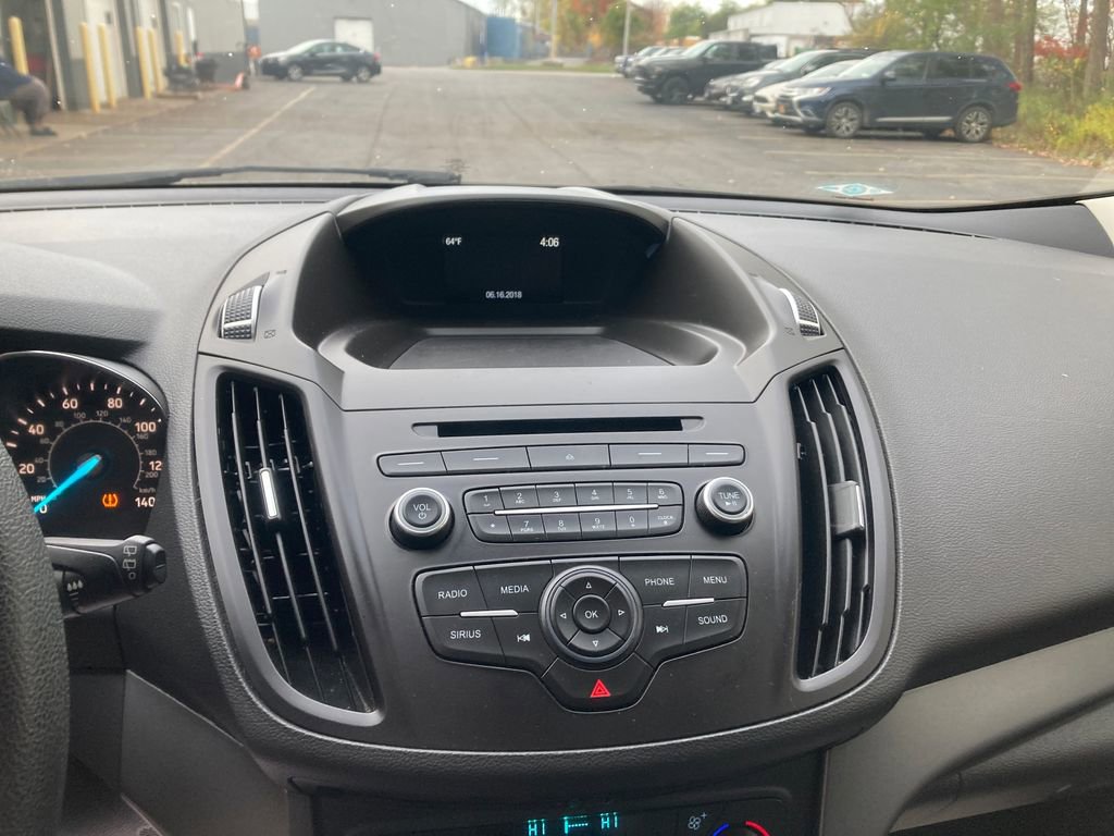 Used 2018 Ford Escape SE image 22