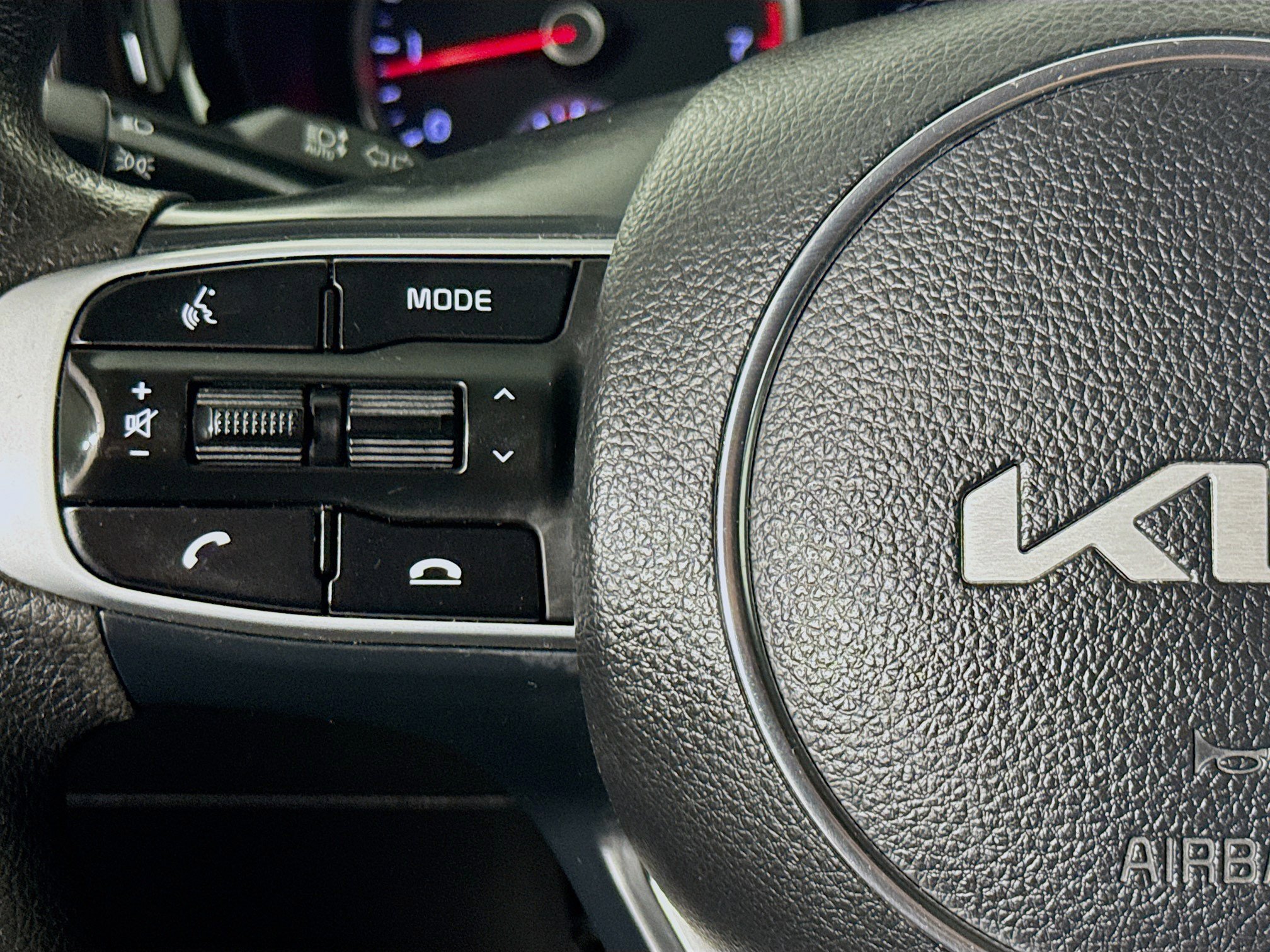 Used 2023 Kia K5 LXS image 13