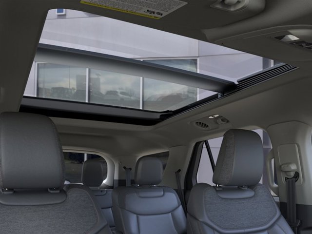 New 2025 Ford Explorer Active w/ Active Comfort Package image 22