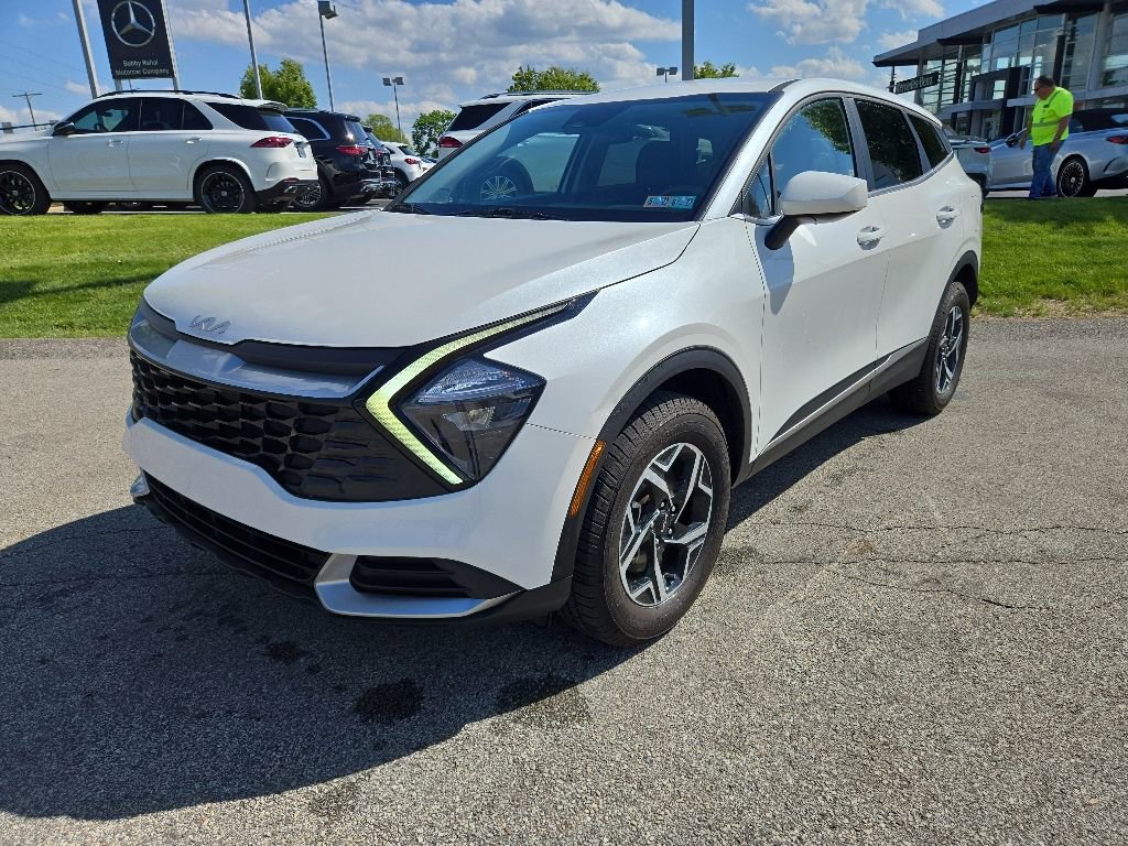 Certified 2023 Kia Sportage LX AWD/4WD image 8