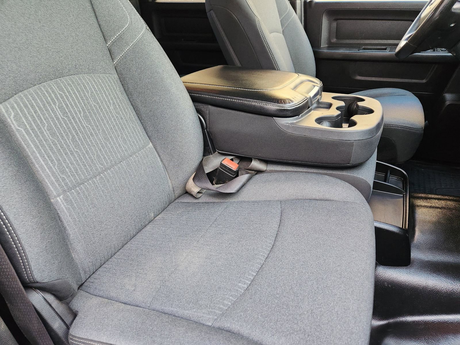 Used 2022 RAM 5500 Tradesman w/ Chrome Appearance Group image 15