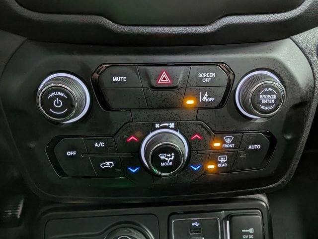 Used 2021 Jeep Renegade Limited image 21