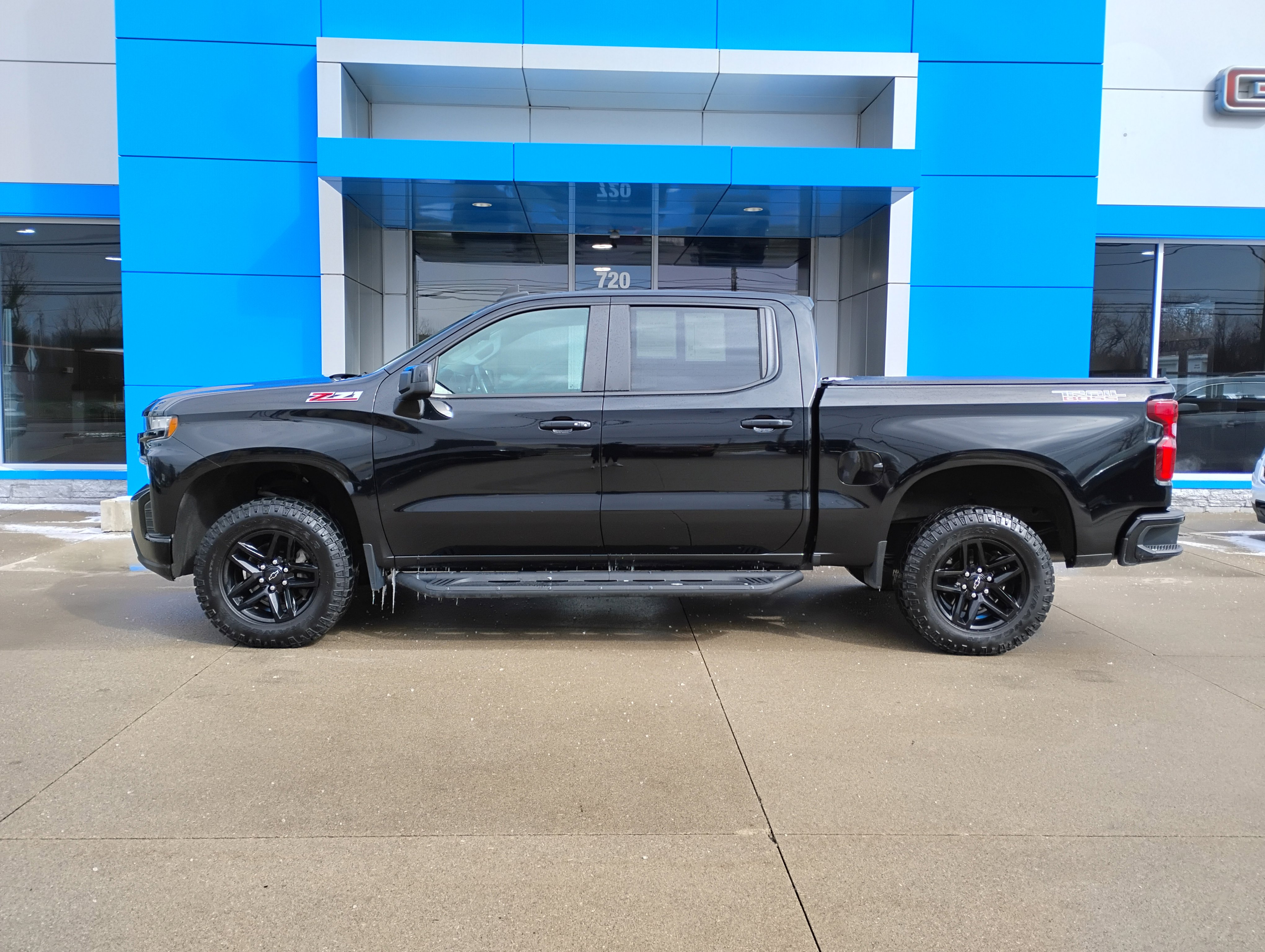Used 2020 Chevrolet Silverado 1500 LT Trail Boss image 30