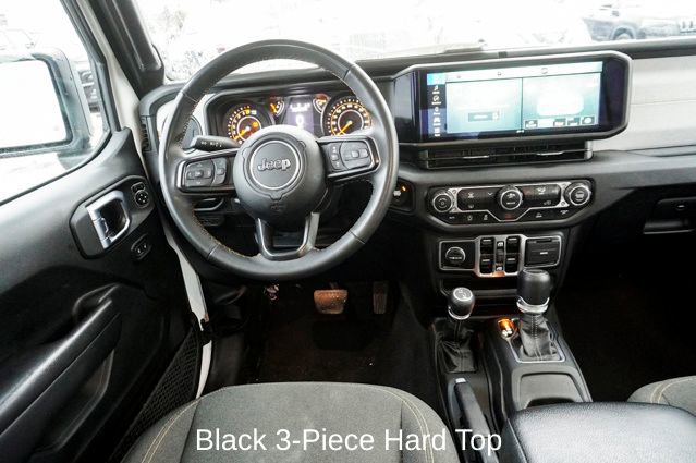 Used 2025 Jeep Gladiator Sport image 7