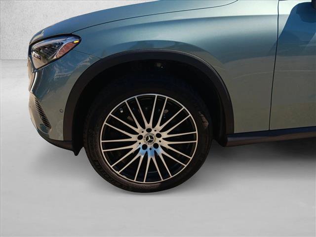 Certified 2025 Mercedes-Benz GLC 300 image 23