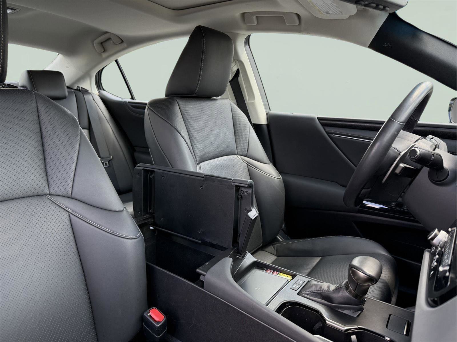 Certified 2024 Lexus ES 300h w/ Premium Package FWD image 26