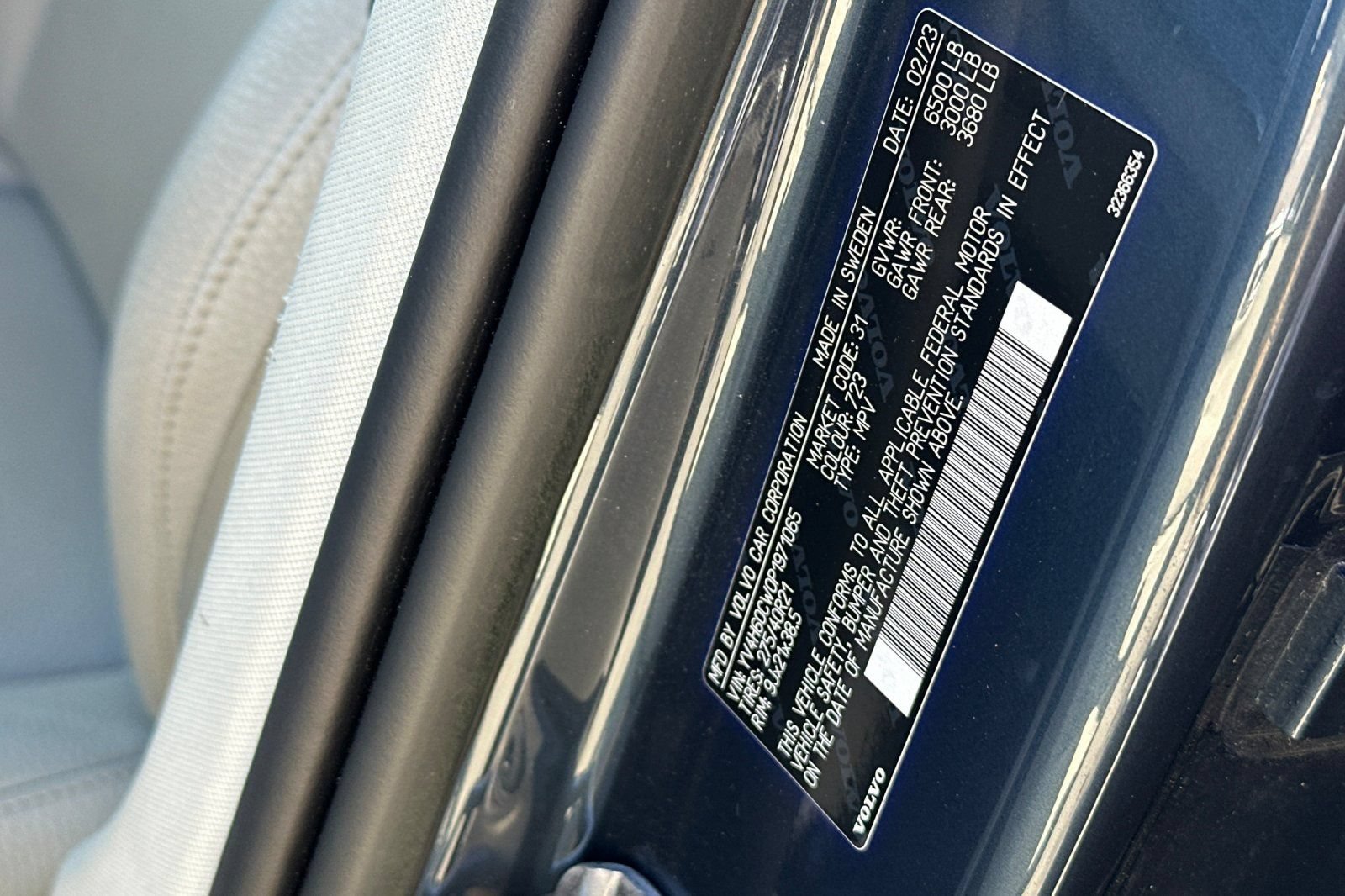 Certified 2023 Volvo XC90 T8 Plus AWD/4WD image 31