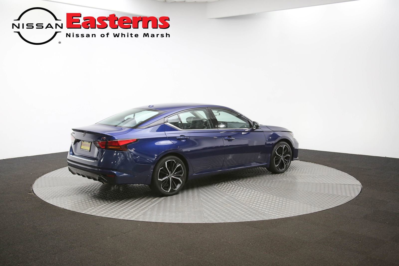 Used 2023 Nissan Altima 2.5 SR w/ SR Premium Package FWD image 39
