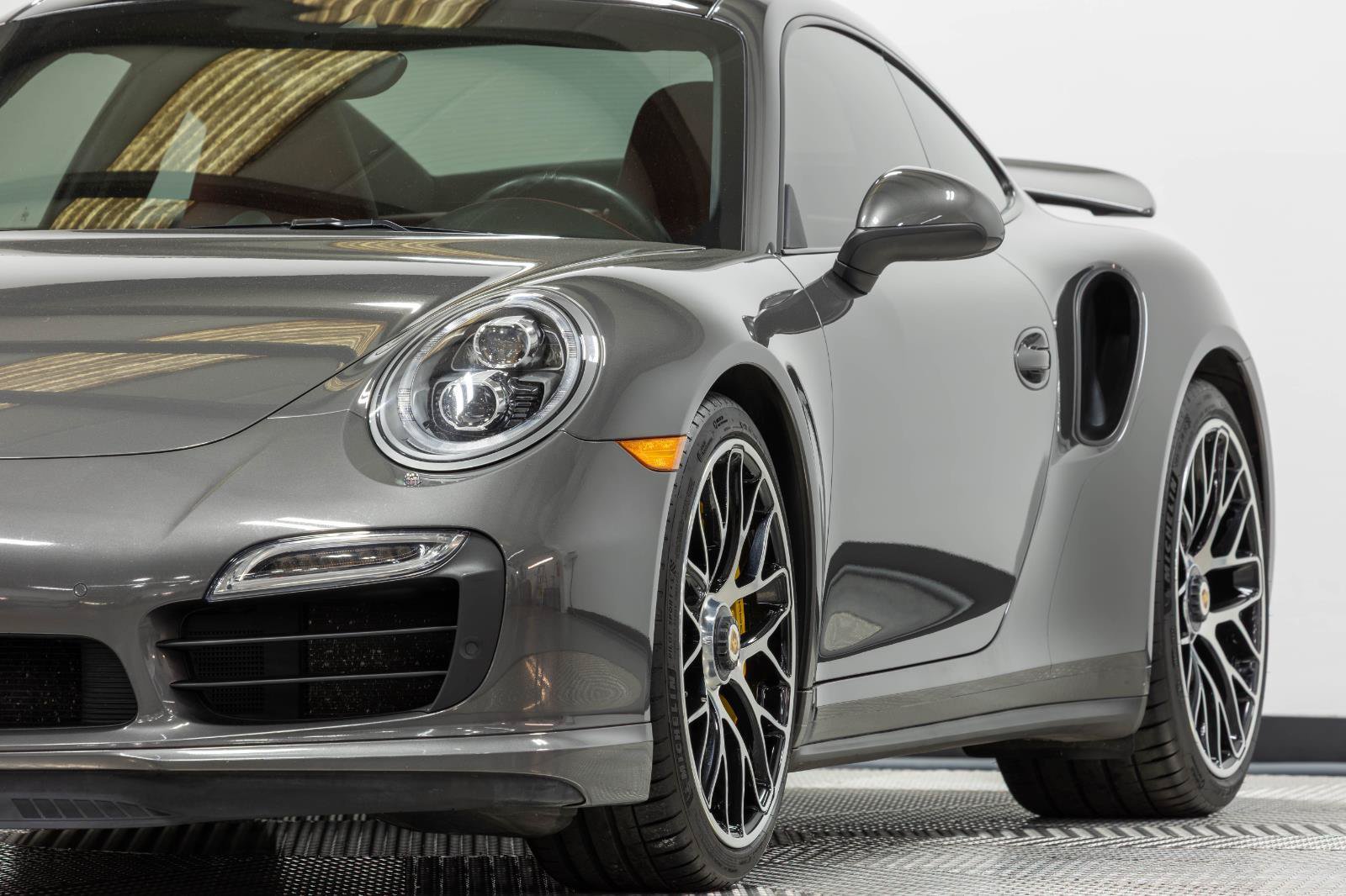 Used 2015 Porsche 911 Turbo S AWD/4WD image 6