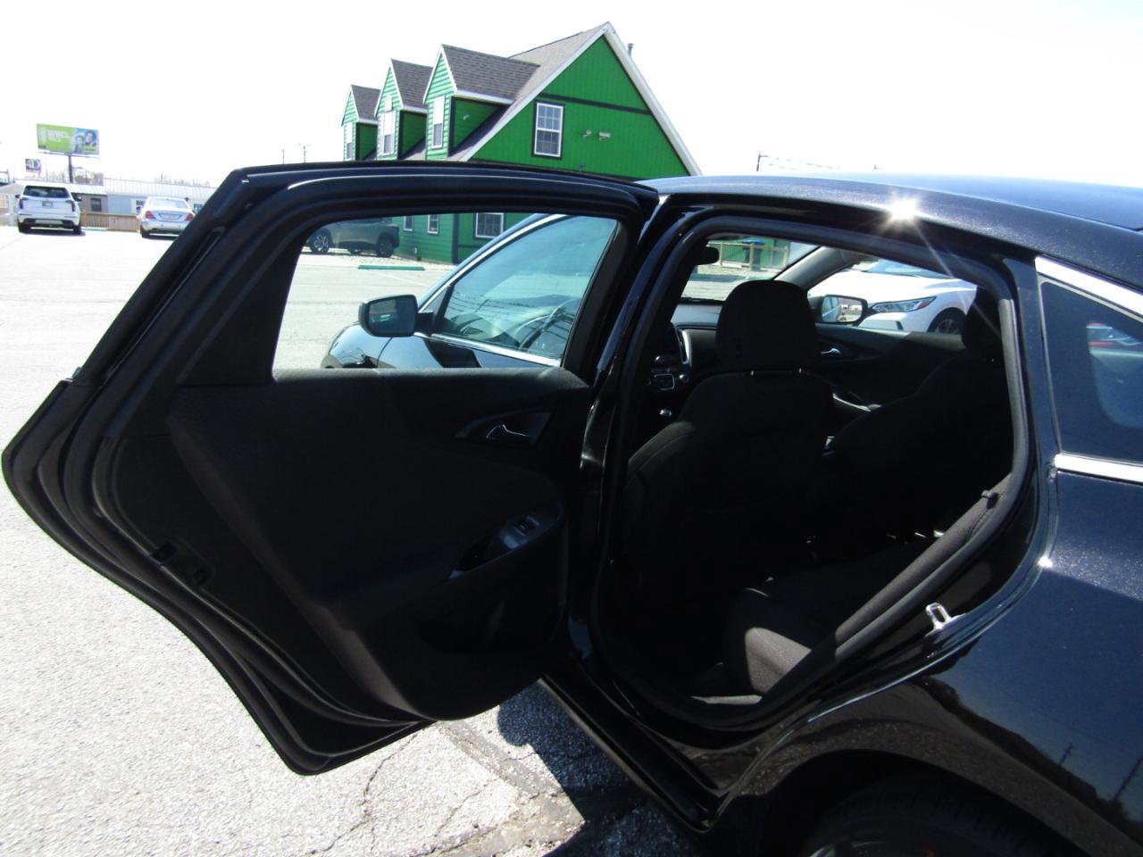 Used 2019 Chevrolet Malibu RS image 18