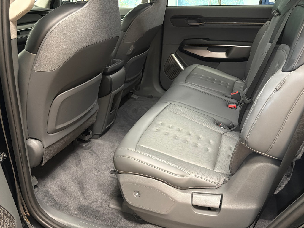 Certified 2024 Kia EV9 Wind AWD/4WD image 18