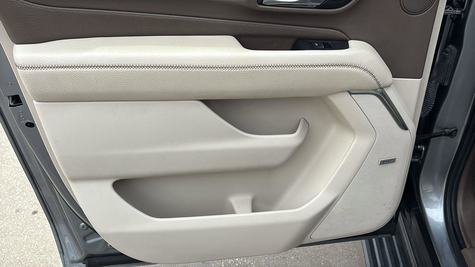 Used 2024 GMC Yukon XL Denali w/ Max Trailering Package image 17