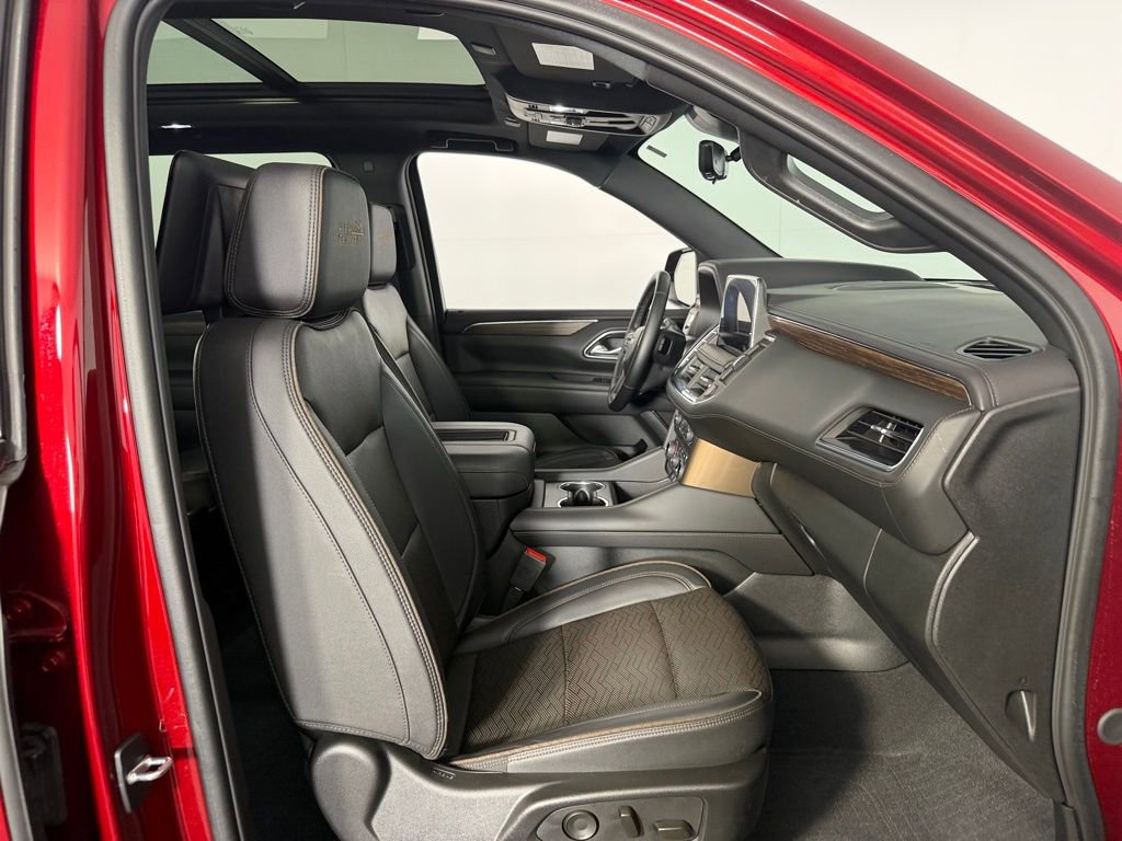 Used 2024 Chevrolet Suburban High Country w/ Max Trailering Package image 29