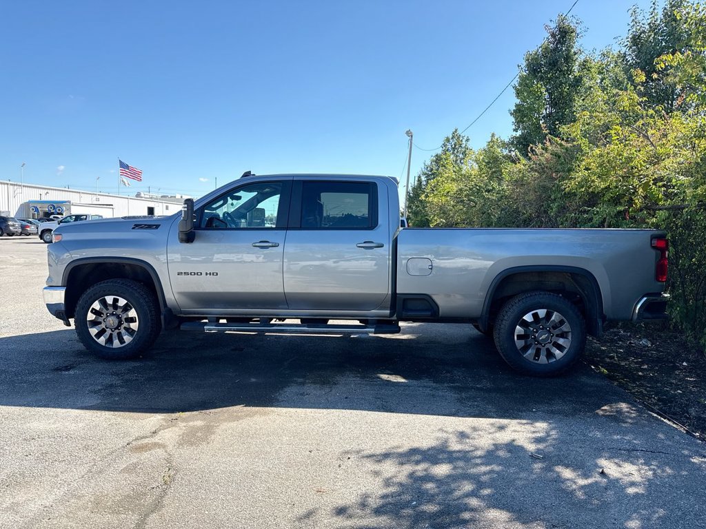 Used 2024 Chevrolet Silverado 2500 LT w/ All Star Edition AWD/4WD image 2