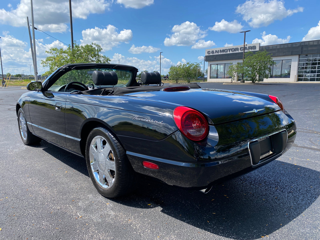 Used 2002 Ford Thunderbird Deluxe image 13
