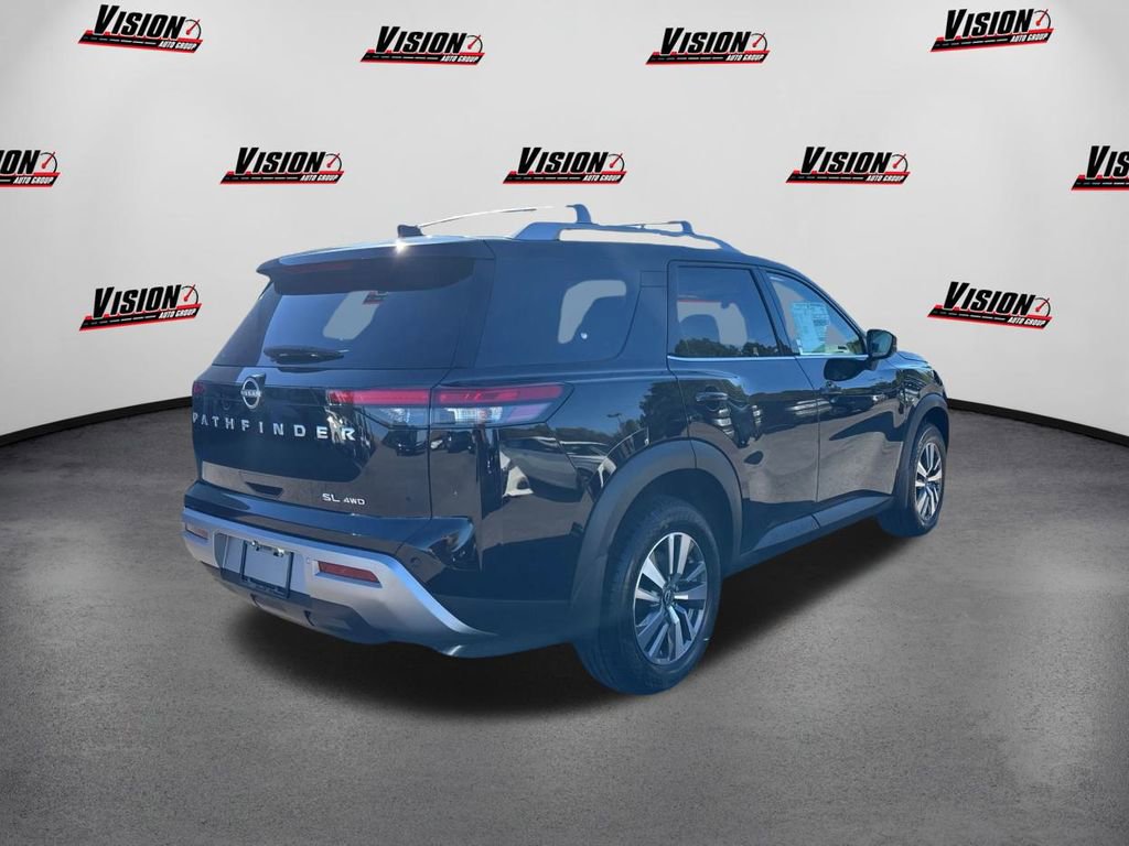 New 2025 Nissan Pathfinder SL image 5