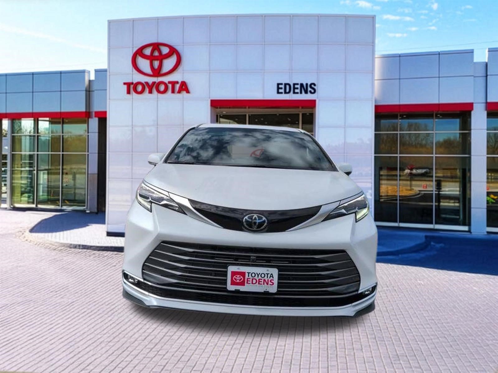 New 2026 Toyota Sienna Platinum AWD/4WD image 11