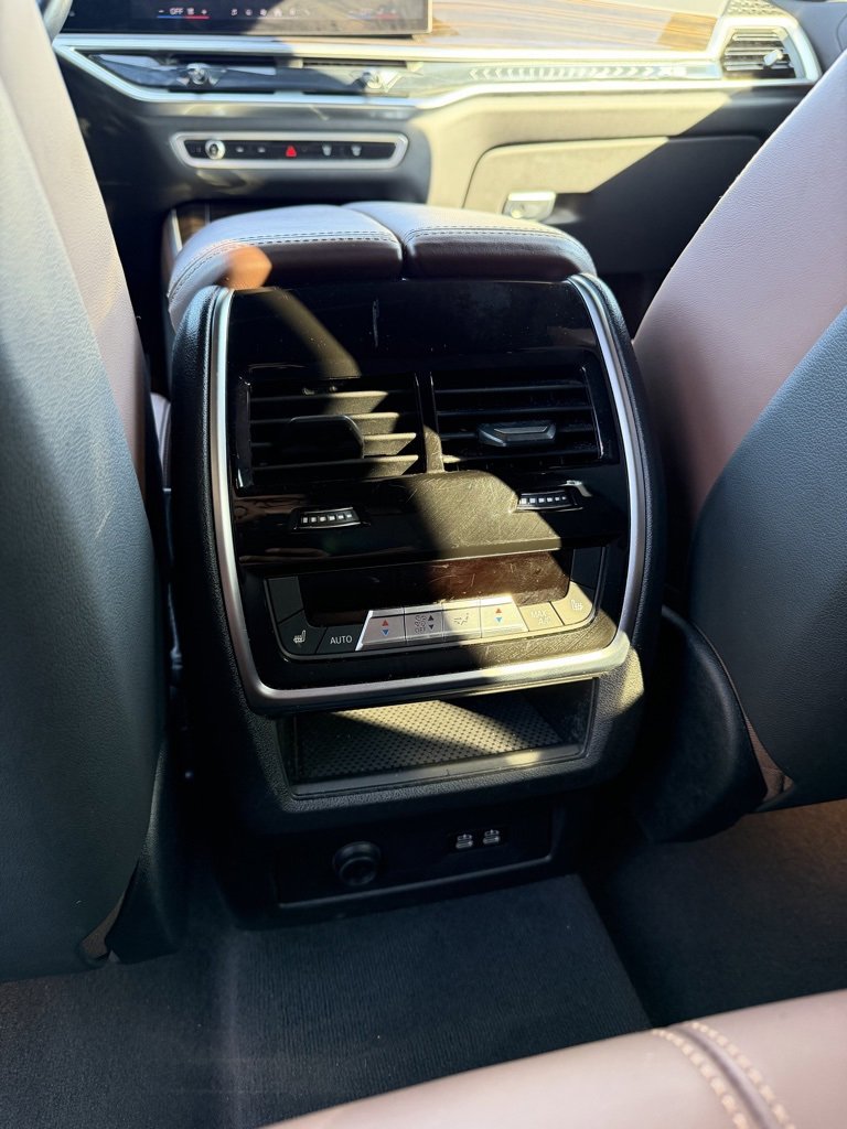 Used 2025 BMW X5 xDrive50e image 27