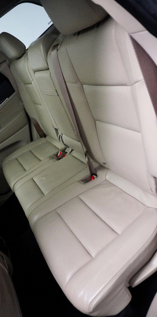 Used 2015 Jeep Grand Cherokee Limited w/ Luxury Group II image 5